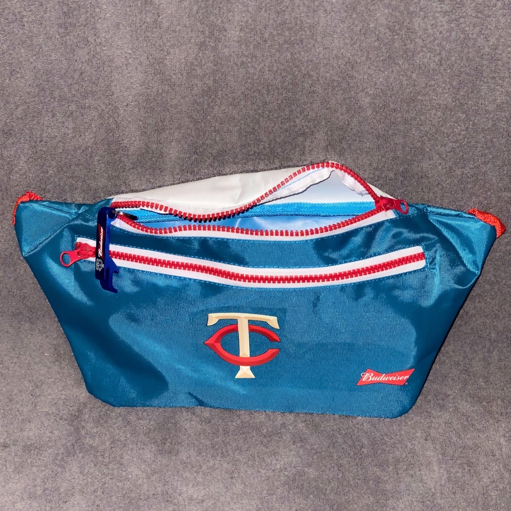 budweiser sling bag